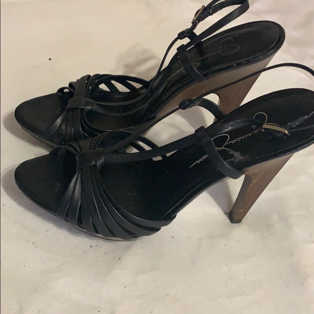 Shoe - Picture 2 of 2